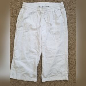 Old Navy Casual White Drawstring Linen Capri Pants